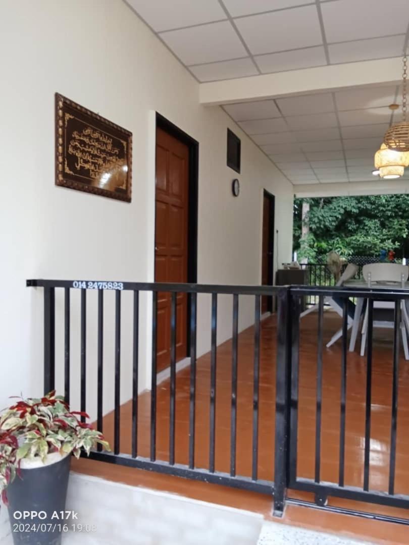 Bilik Umar Apartment Герик Екстериор снимка